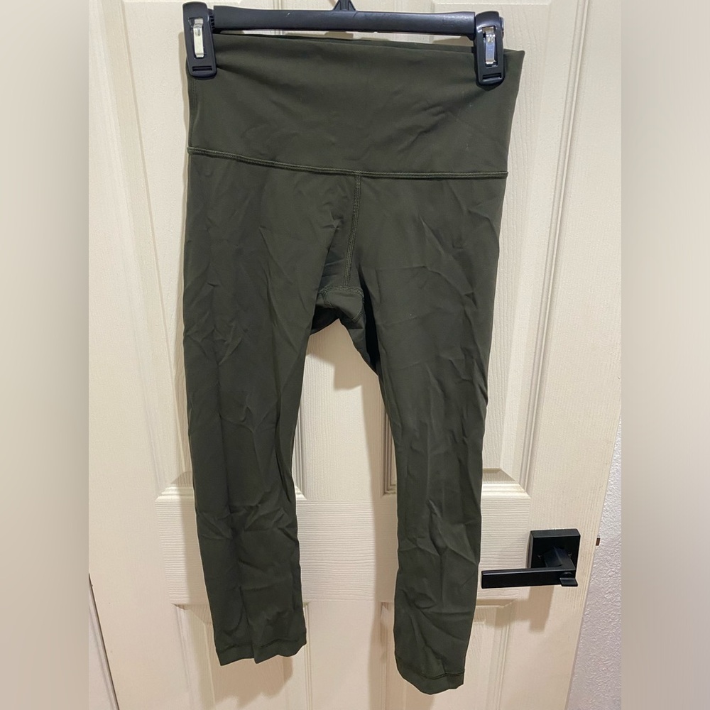LuluLemon cropped leggings size 4